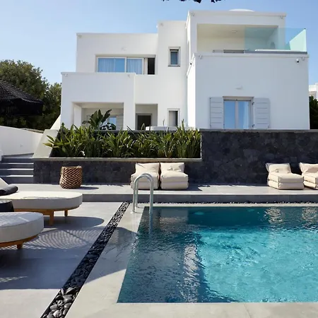 Epicenter Luxury Aparthotel Mesariá