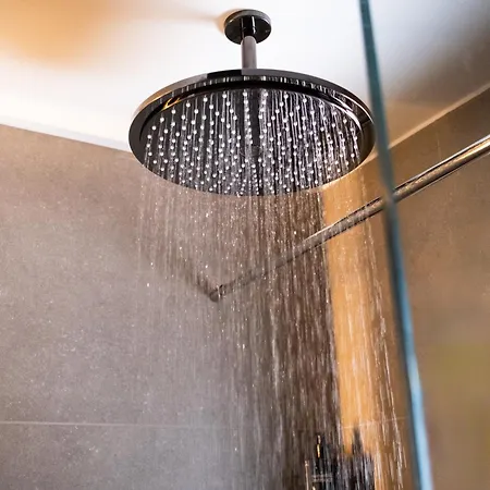 Epicenter Luxury 4* Mesariá