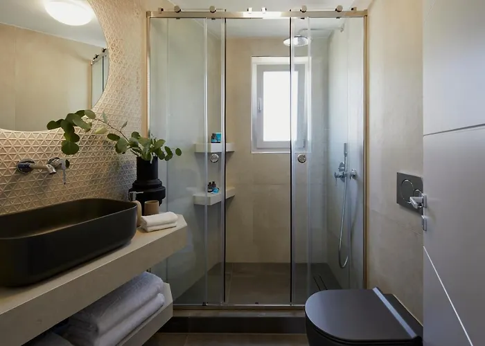 Epicenter Luxury Lägenhetshotell Mesaria