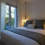 Lägenhetshotell Epicenter Luxury Mesaria