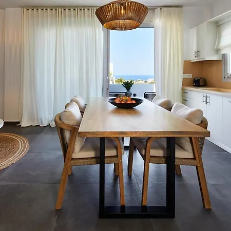 מלון דירות Epicenter Luxury *