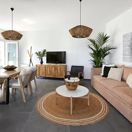 Epicenter Luxury Апарт-отель Мессария
