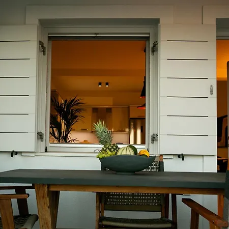 Epicenter Luxury מלון דירות מסאריה