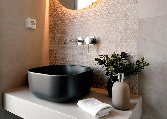 Epicenter Luxury מלון דירות