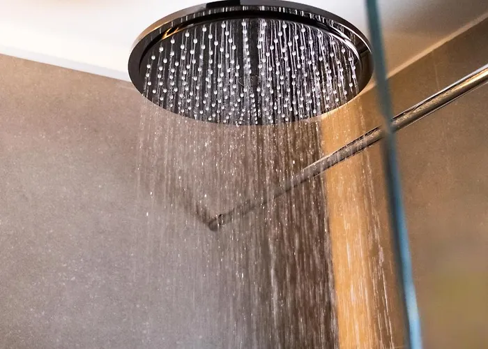 Epicenter Luxury 4* מסאריה