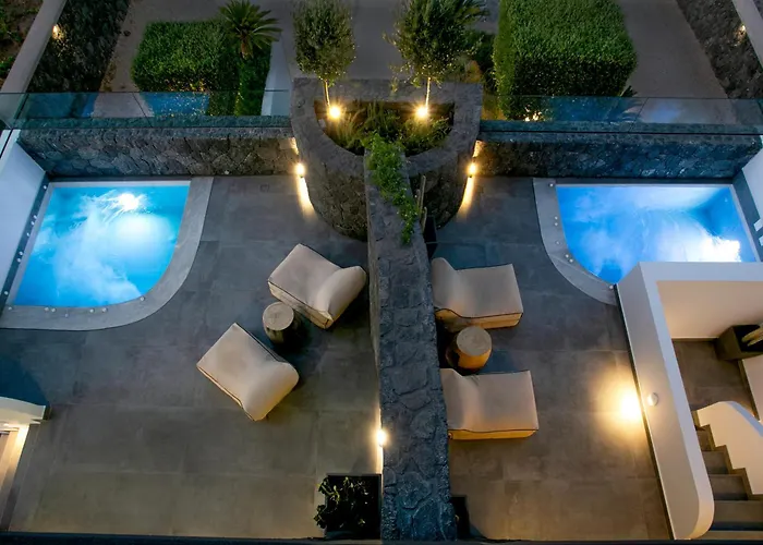 Epicenter Luxury מלון דירות